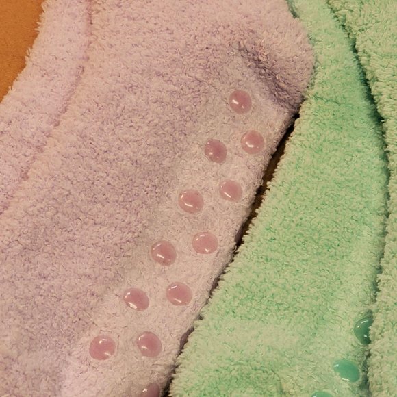 Fluffy Socks 4 Pack - Picture 4 of 5